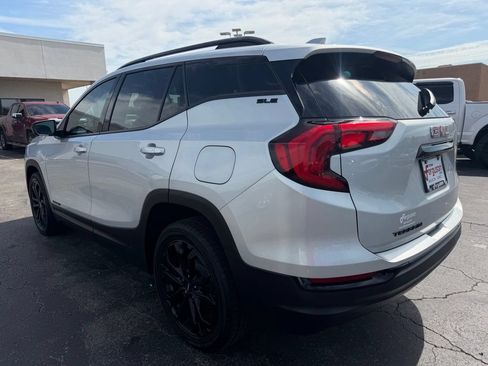 Used 2021 GMC Terrain SLE w/ Elevation Edition FWD image 9