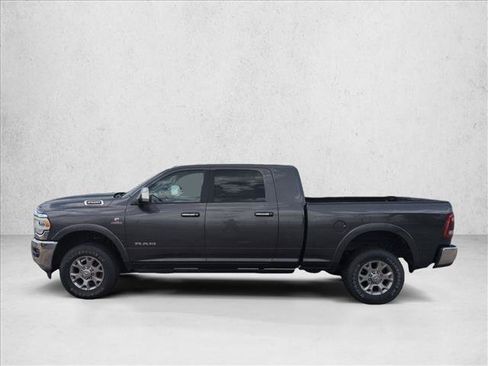 Used 2022 RAM 2500 Laramie AWD/4WD image 9