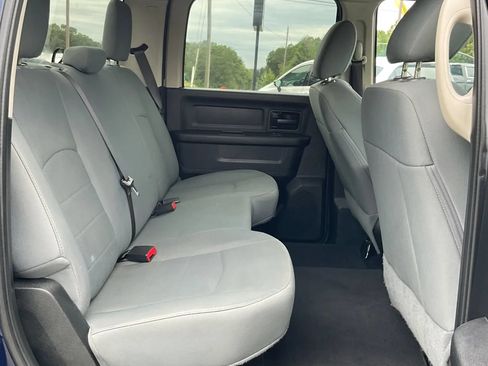 Used 2017 RAM 1500 Express AWD/4WD image 26