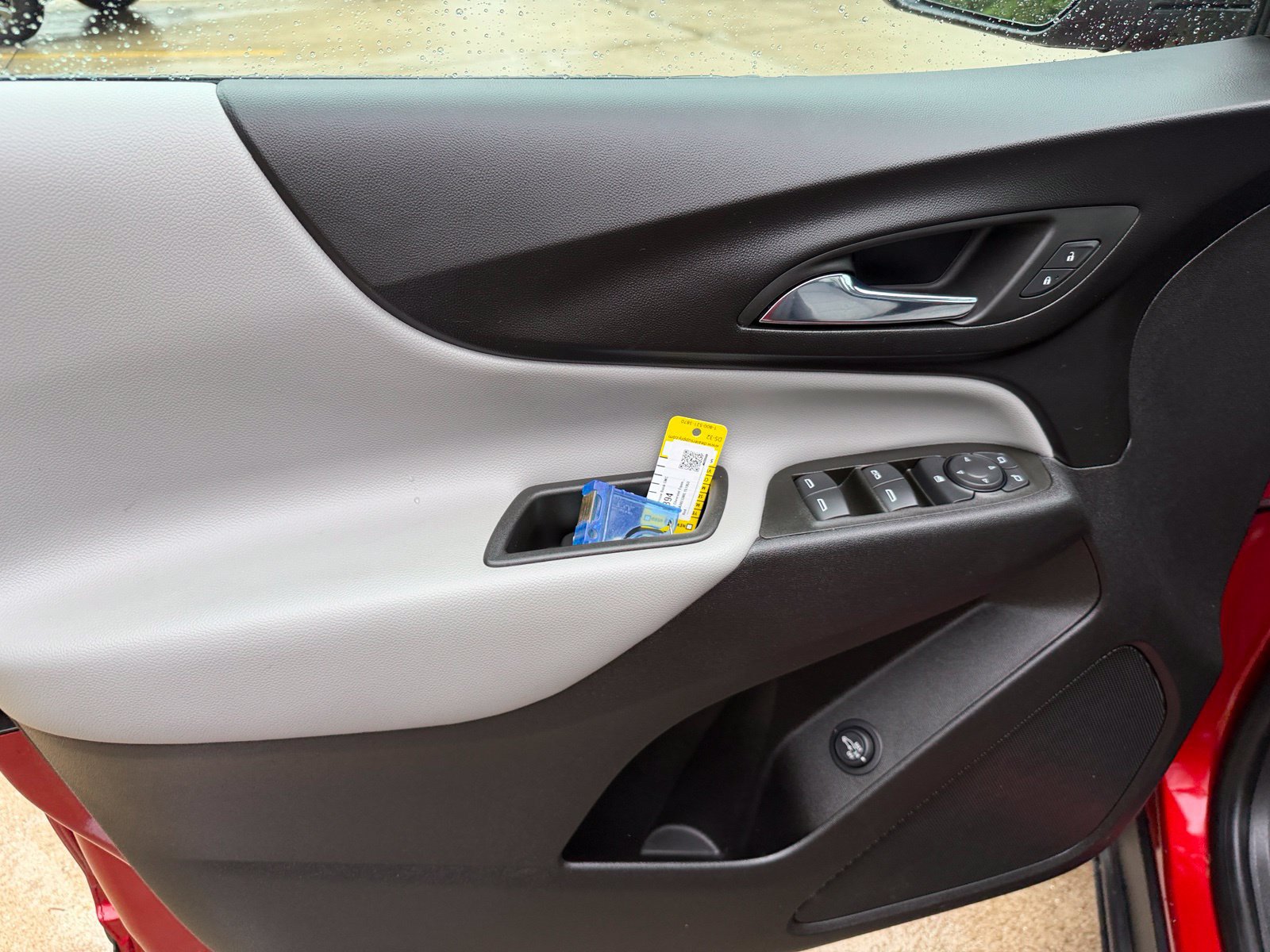 Used 2024 Chevrolet Equinox LT FWD image 9