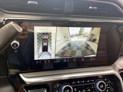 Used 2024 GMC Sierra 2500 Denali Ultimate AWD/4WD image 23