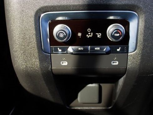 Used 2023 Chevrolet Suburban RST w/ Luxury Package image 14