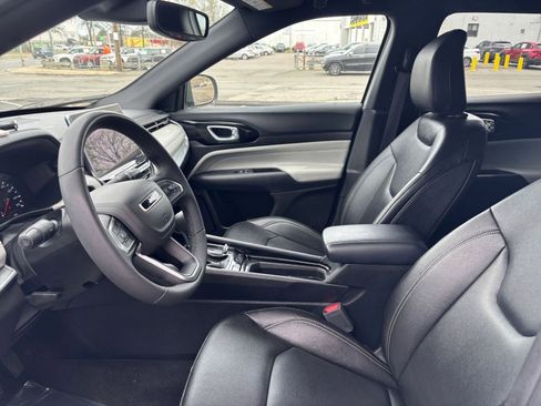 Used 2025 Jeep Compass Limited AWD/4WD image 27