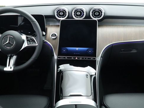 Certified 2025 Mercedes-Benz GLC 300 image 14