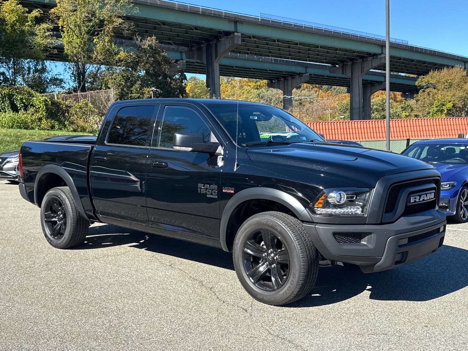 Used 2024 RAM 1500 Warlock w/ Electronics Group AWD/4WD image 1