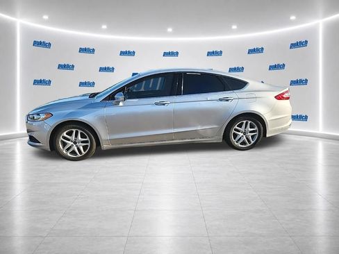 Used 2013 Ford Fusion SE FWD image 4