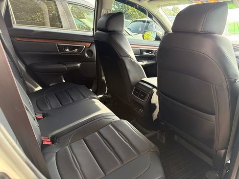 Used 2018 Honda CR-V Touring image 6