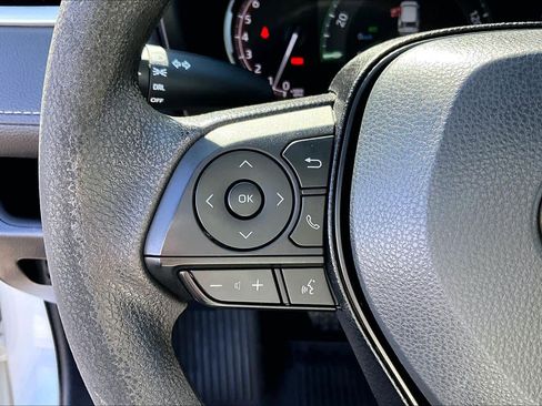 Used 2023 Toyota RAV4 LE AWD/4WD image 22