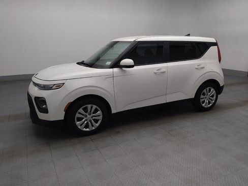 Used 2021 Kia Soul LX FWD image 2