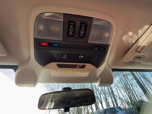 Used 2019 Subaru Crosstrek 2.0i Premium image 30