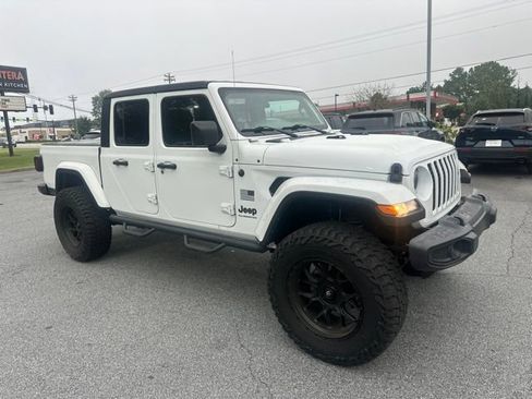 Used 2023 Jeep Gladiator Sport AWD/4WD image 1