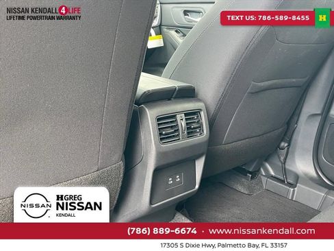 Used 2026 Nissan Rogue SV FWD image 23