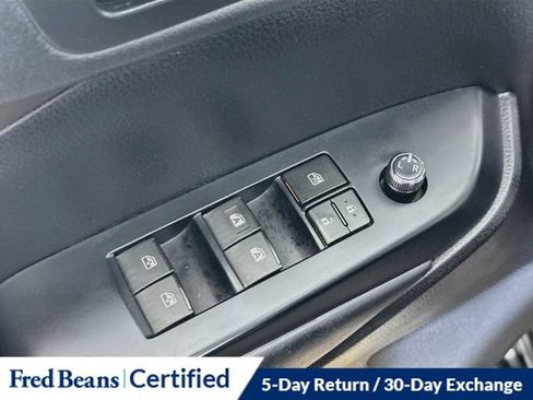 Used 2019 Toyota Highlander XLE AWD/4WD image 22