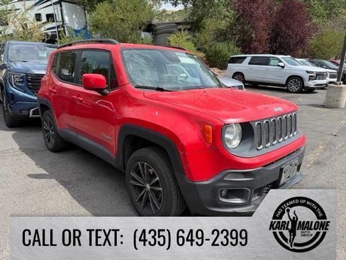 Used 2016 Jeep Renegade Latitude AWD/4WD image 3
