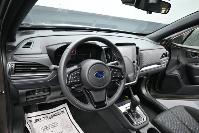 Used 2025 Subaru Forester Premium AWD/4WD image 14