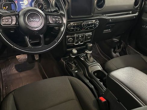 Used 2022 Jeep Gladiator Willys image 29