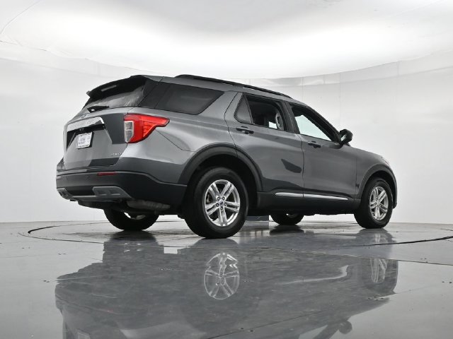 Certified 2024 Ford Explorer XLT w/ Equipment Group 202A AWD/4WD image 34