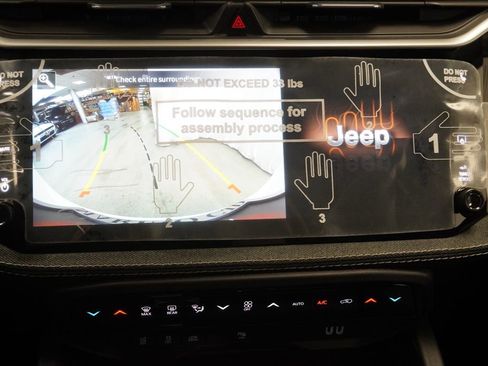 New 2026 Jeep Cherokee Laredo image 22