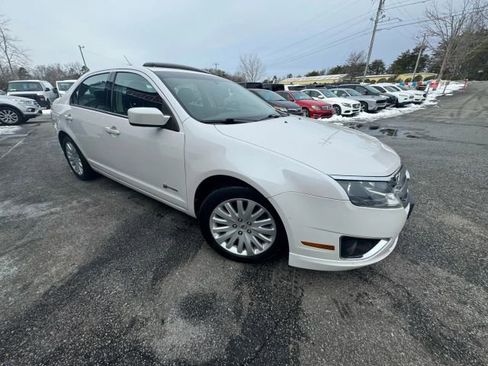 Used 2010 Ford Fusion image 7