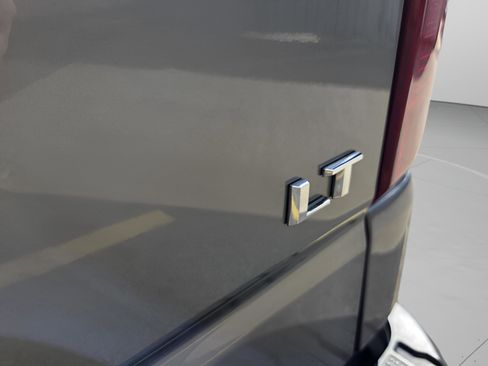 Used 2025 Chevrolet Silverado 1500 LT RWD image 32