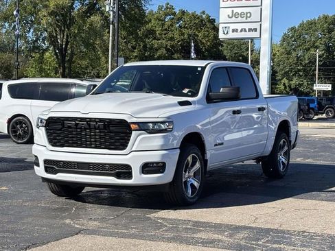 New 2026 RAM 1500 Express image 28