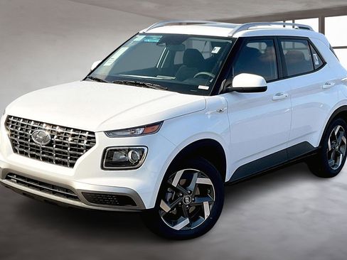 New 2026 Hyundai Venue SEL image 2