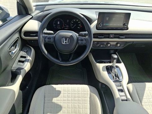 Used 2023 Honda HR-V LX image 8