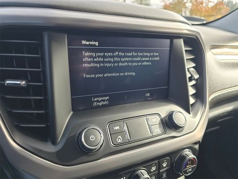 Used 2023 GMC Acadia AT4 image 29