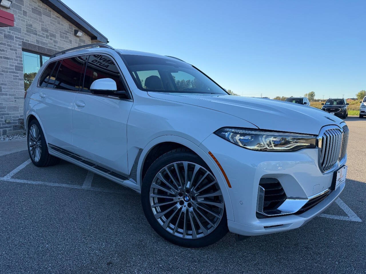Used 2019 BMW X7 xDrive50i w/ Dynamic Handling Package AWD/4WD image 3