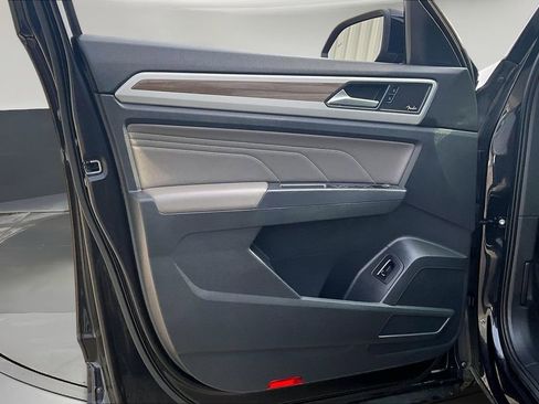 Used 2021 Volkswagen Atlas SEL Premium image 22