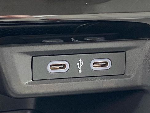 Certified 2024 Volkswagen Jetta SE image 19