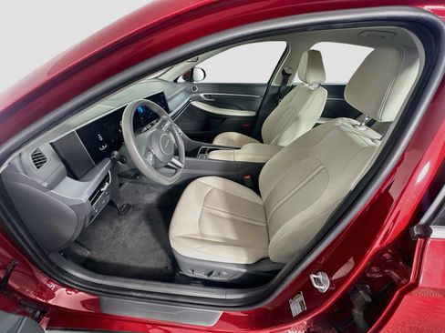 Used 2025 Hyundai Sonata SEL FWD image 13