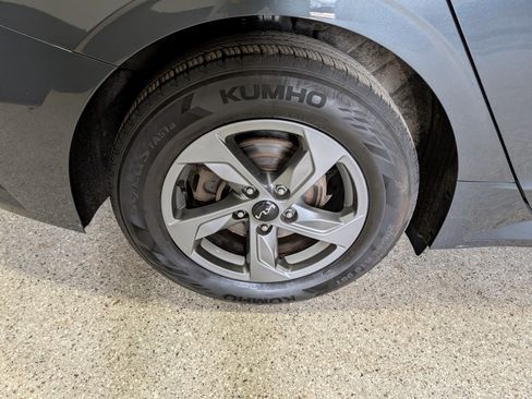 Used 2023 Kia K5 LXS FWD image 11