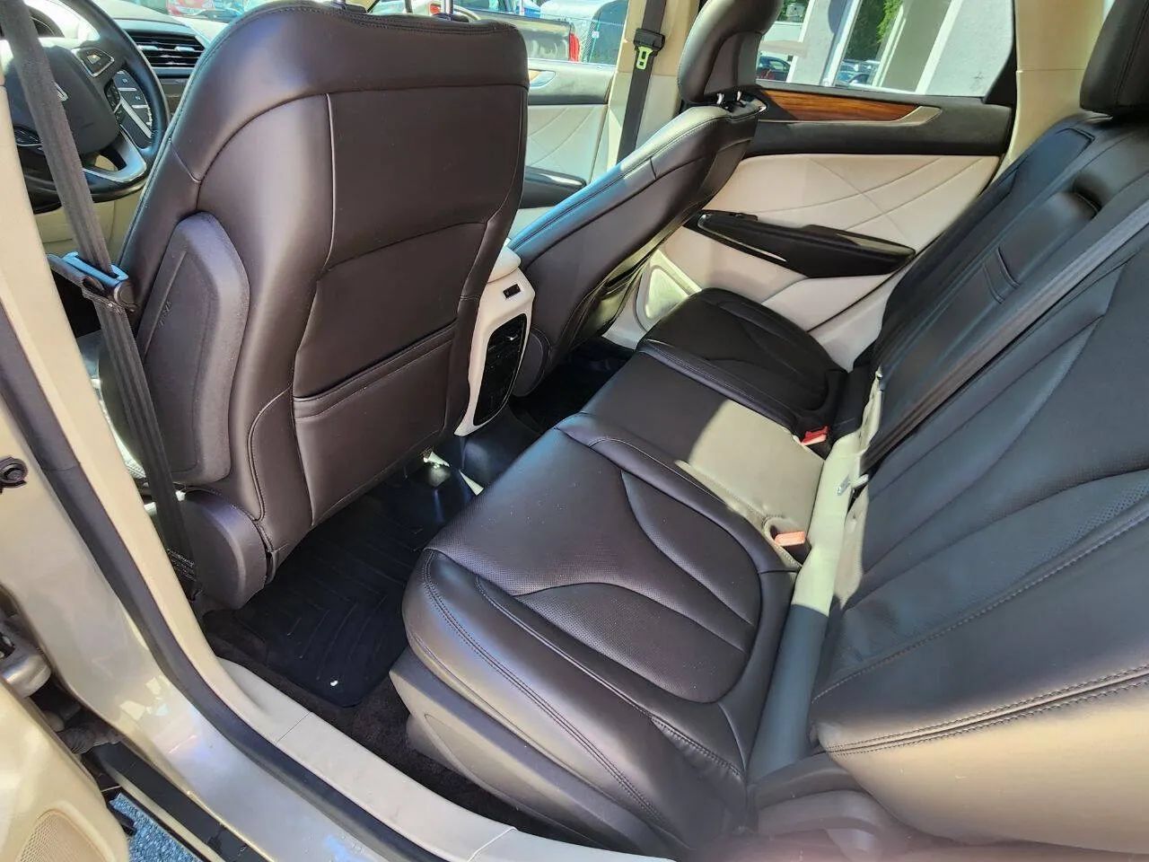 Used 2015 Lincoln MKC AWD w/ Equipment Group 102A Reserve image 11