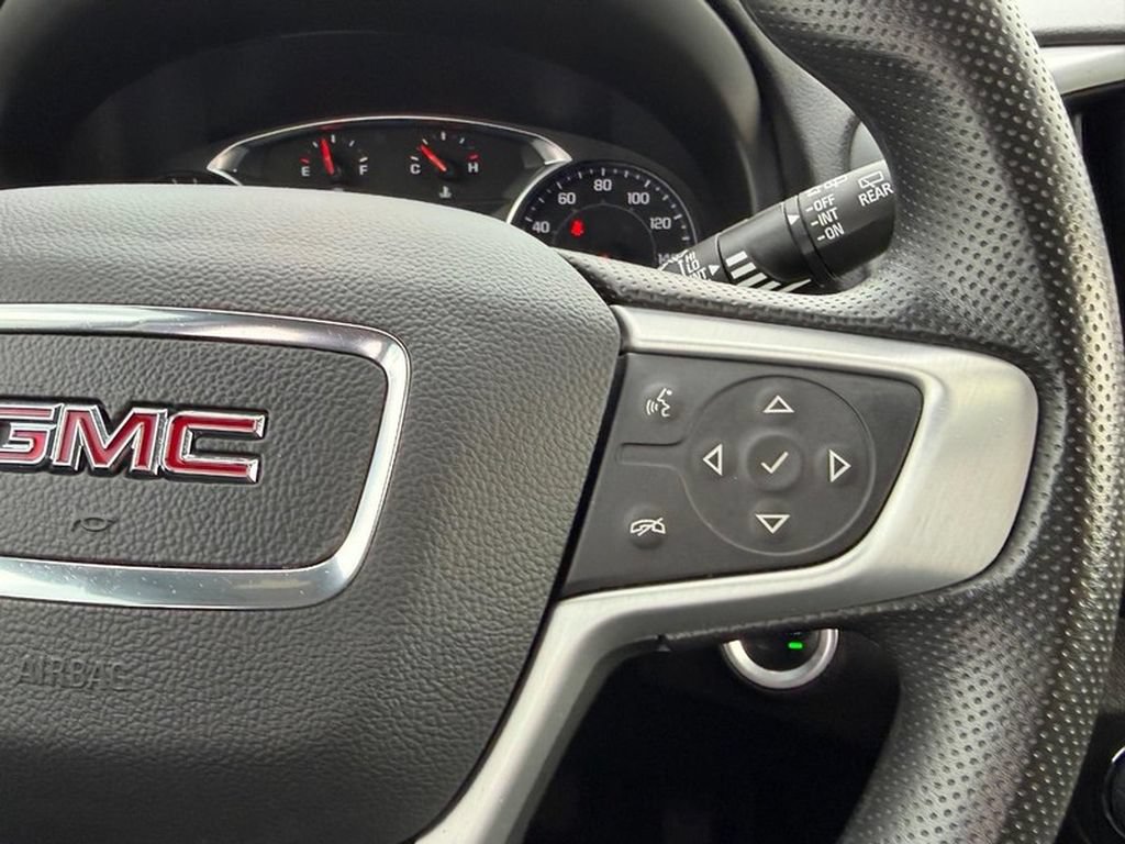 Used 2023 GMC Terrain SLE w/ Driver Convenience Package FWD image 13