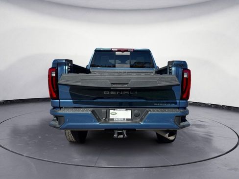 Used 2025 GMC Sierra 2500 Denali Ultimate image 15
