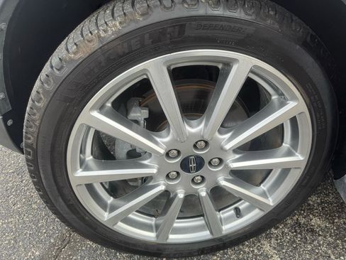 Used 2019 Lincoln MKC Reserve w/ MKC Technology Package FWD image 24