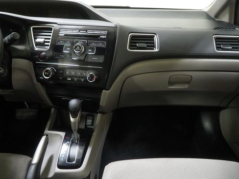 Used 2013 Honda Civic LX image 29