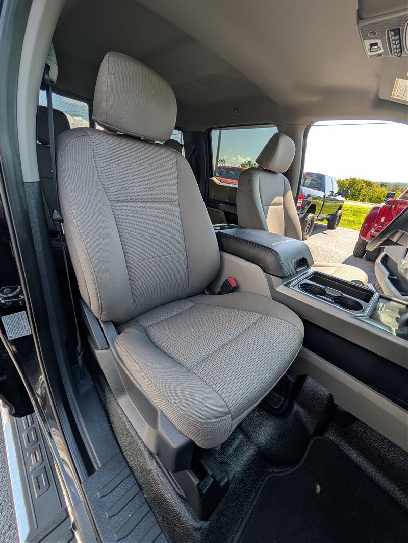 Used 2022 Ford F250 XLT w/ XLT Premium Package AWD/4WD image 20