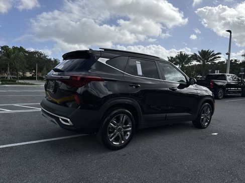 Used 2023 Kia Seltos S image 25