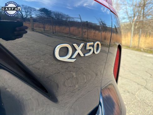 Used 2019 INFINITI QX50 Luxe image 17