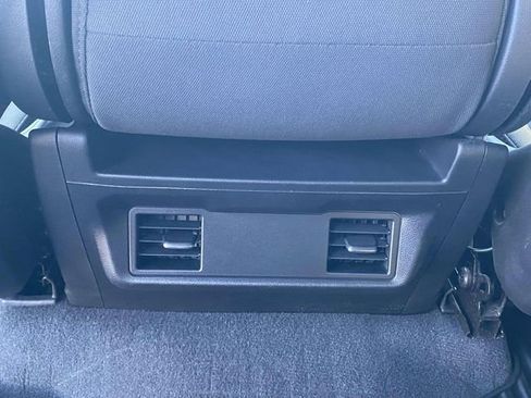 Used 2023 Chevrolet Silverado 1500 Custom image 12