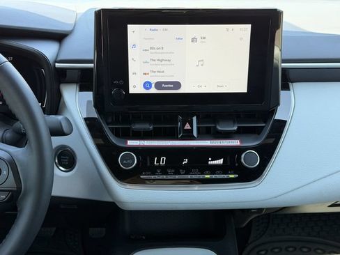 Used 2026 Toyota Corolla SE FWD image 16