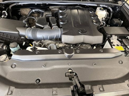 Used 2023 Toyota 4Runner SR5 image 14