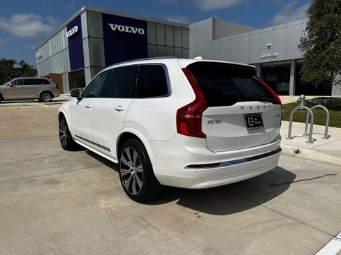Used 2023 Volvo XC90 B6 Ultimate image 4
