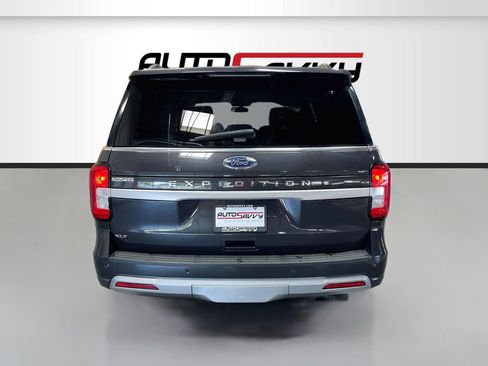 Used 2024 Ford Expedition XLT AWD/4WD image 6