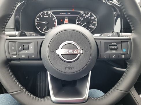 New 2025 Nissan Pathfinder SV w/ Cargo Package image 17