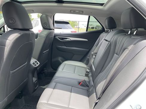 Used 2024 Buick Envision Avenir AWD/4WD image 41