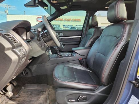 Used 2018 Ford Explorer Sport w/ Equipment Group 401A image 11