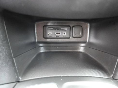Used 2022 Chevrolet Equinox LT FWD image 23